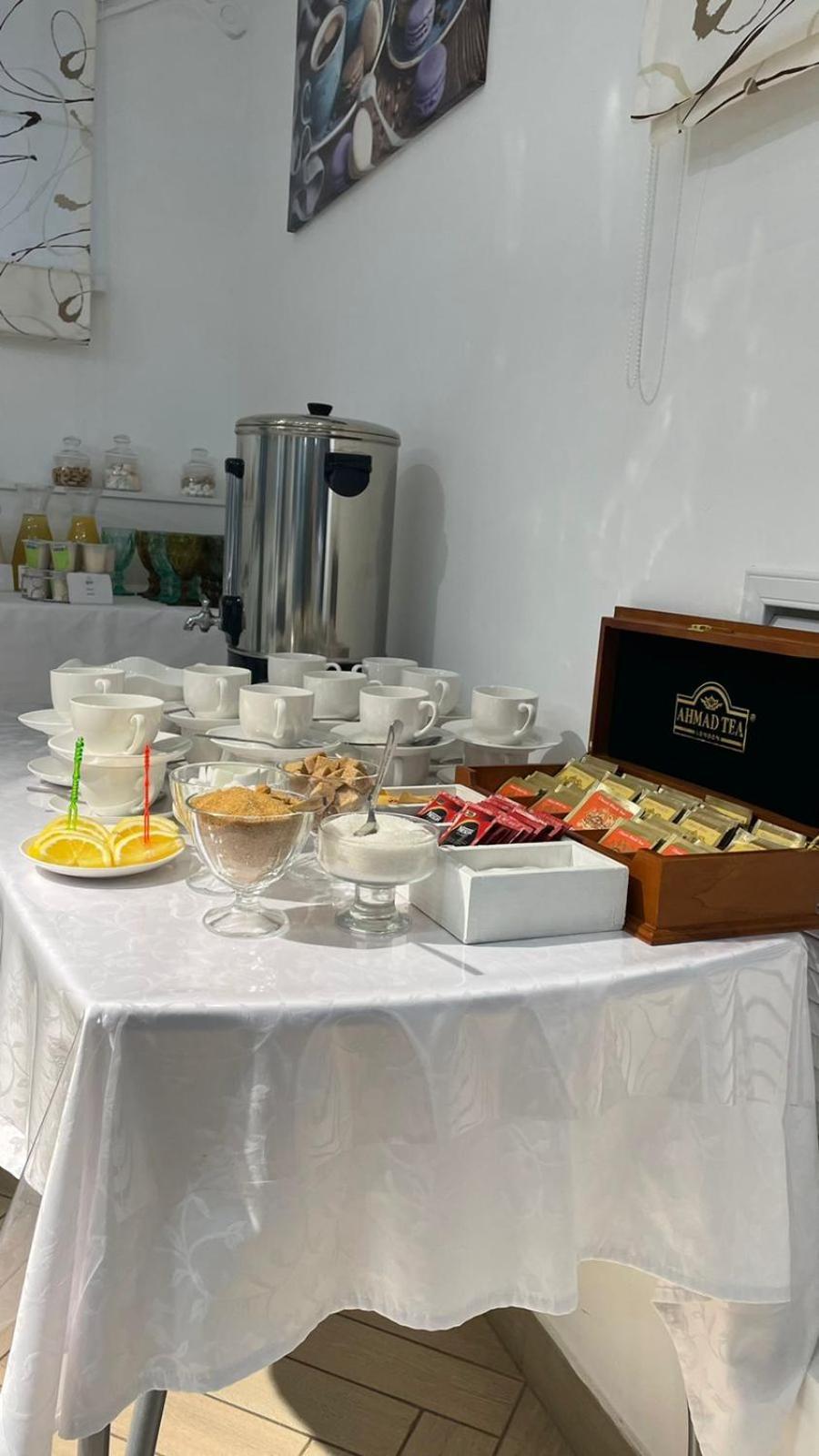 Kurmet Hotel 乌拉尔斯克 外观 照片